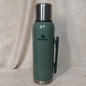 Stanley Adventure 1.4 Qt (1.3 L) Green Vacuum Insulated Thermos EUC